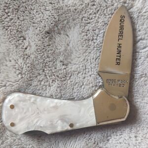 Squirrel Hunter Pearl Handle Folding Knife - White
